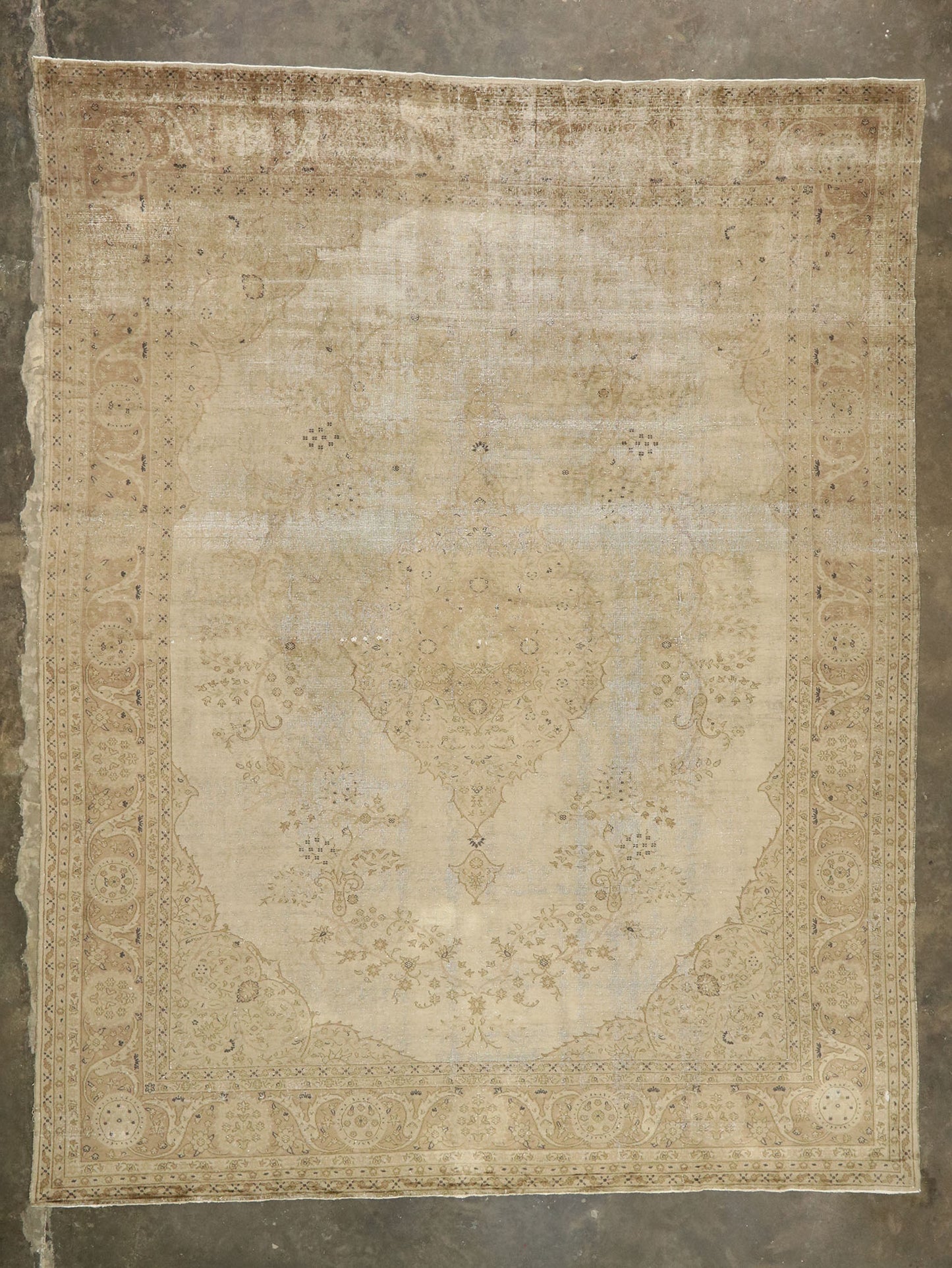 13 x 16 Antique-Worn Turkish Sivas Rug 77508