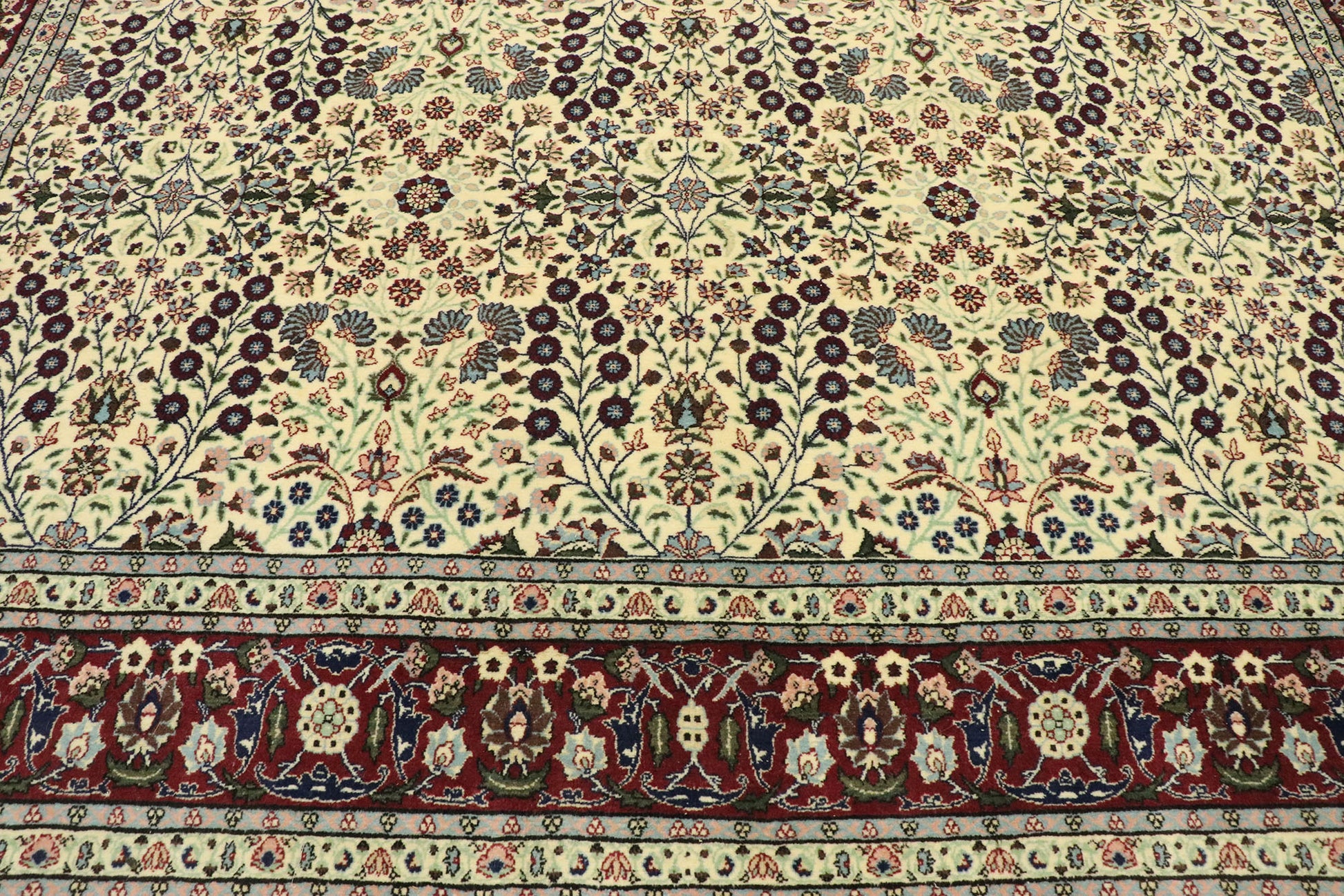 8 x 11 Vintage Turkish Harker Millefleur Rug 77534