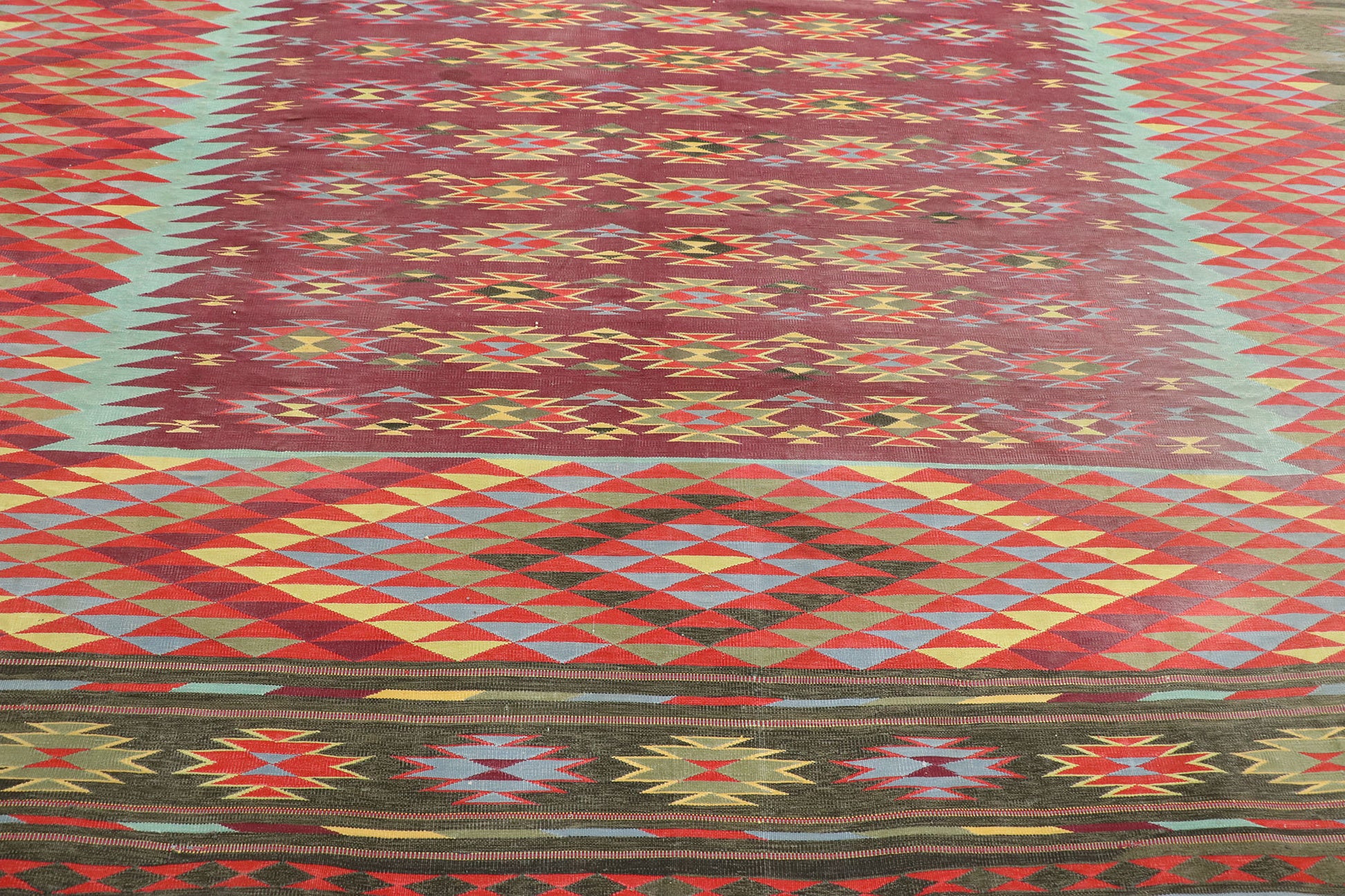 10 x 21 Vintage Indian Dhurrie Rug 77540