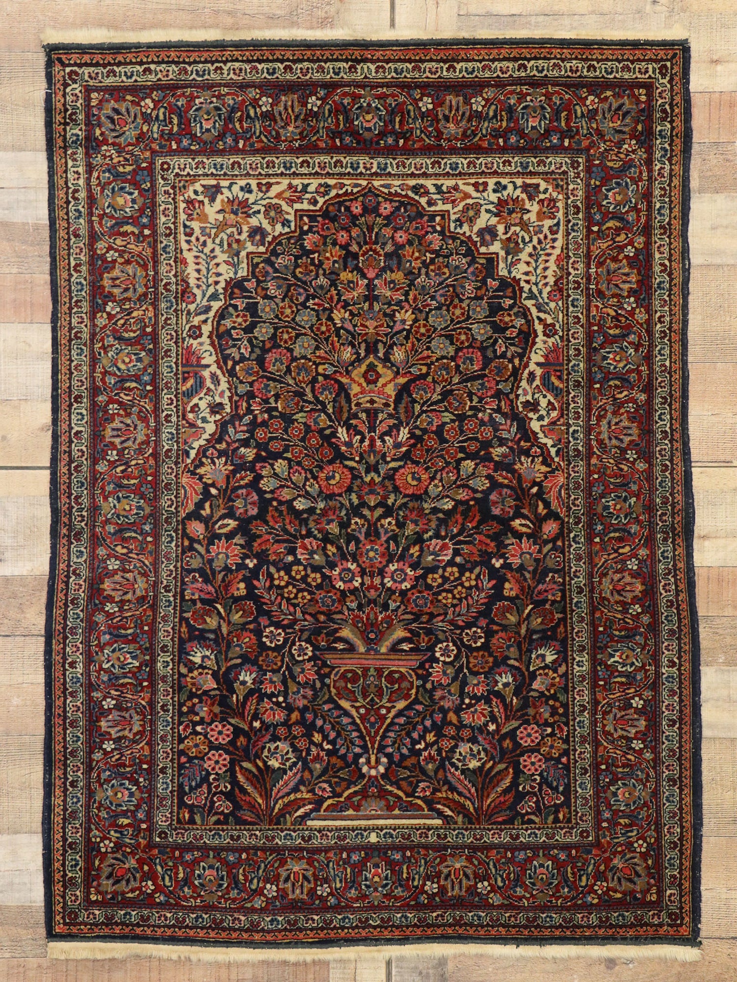 4 x 5 Antique Persian Kashan Vase Prayer Rug 77549