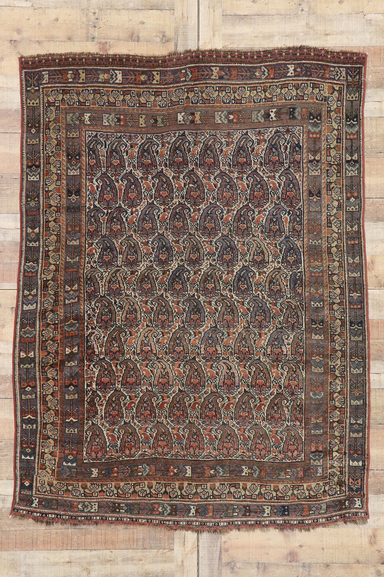 5 x 6 Antique Persian Shiraz Rug 77617