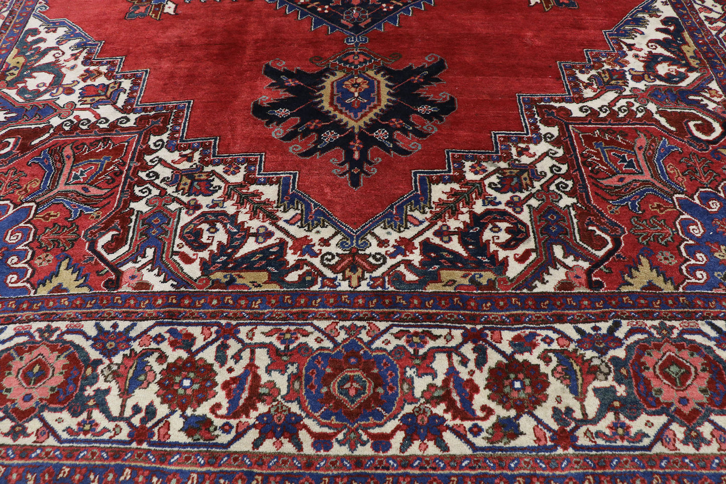 10 x 13 Antique Persian Heriz Rug 77628