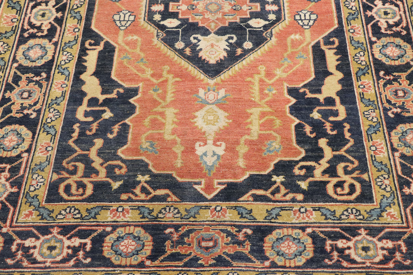 4 x 6 Vintage Pakistani Rug 77636