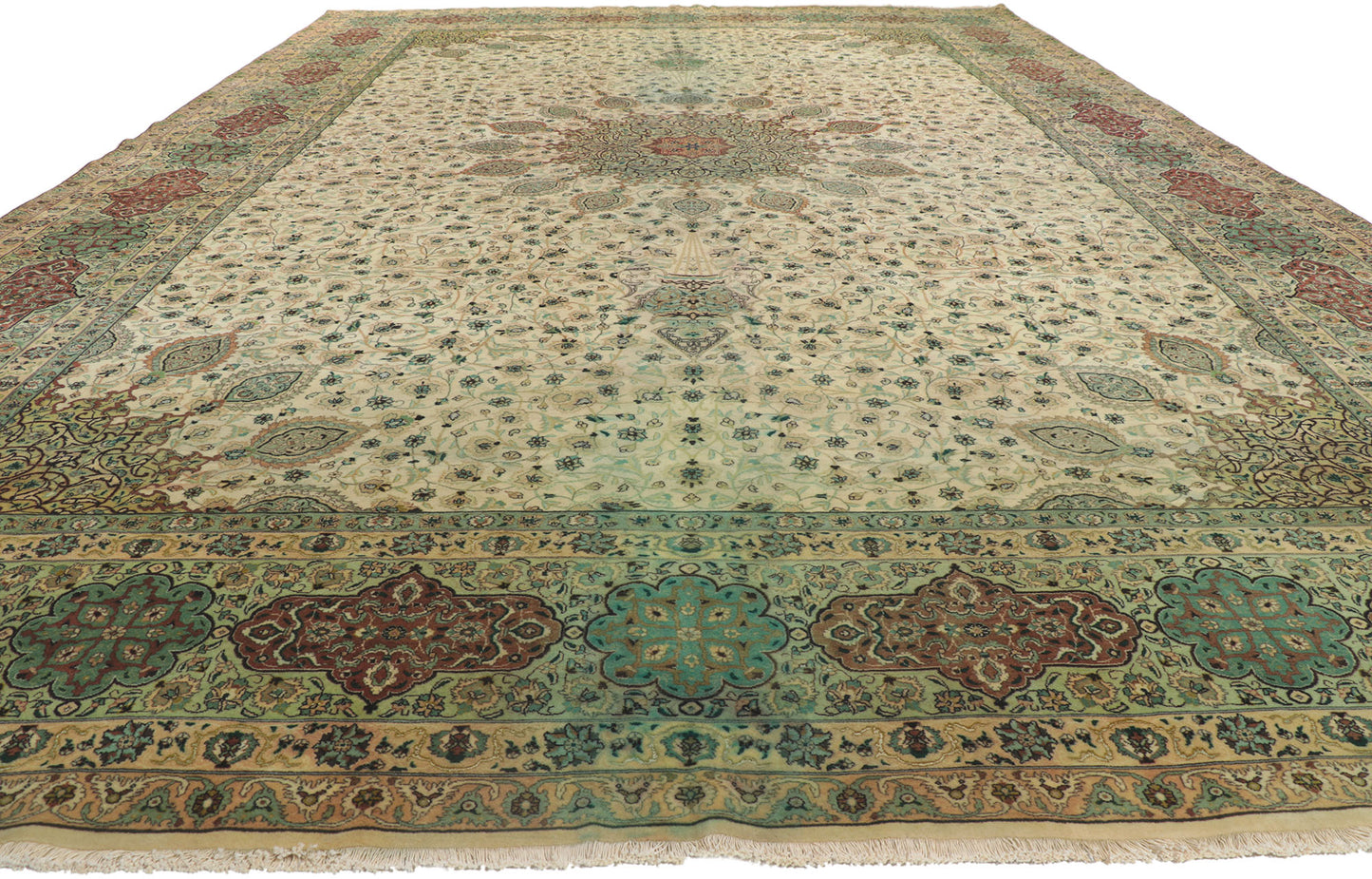 13 x 19 Vintage Persian Tabriz Rug 77744