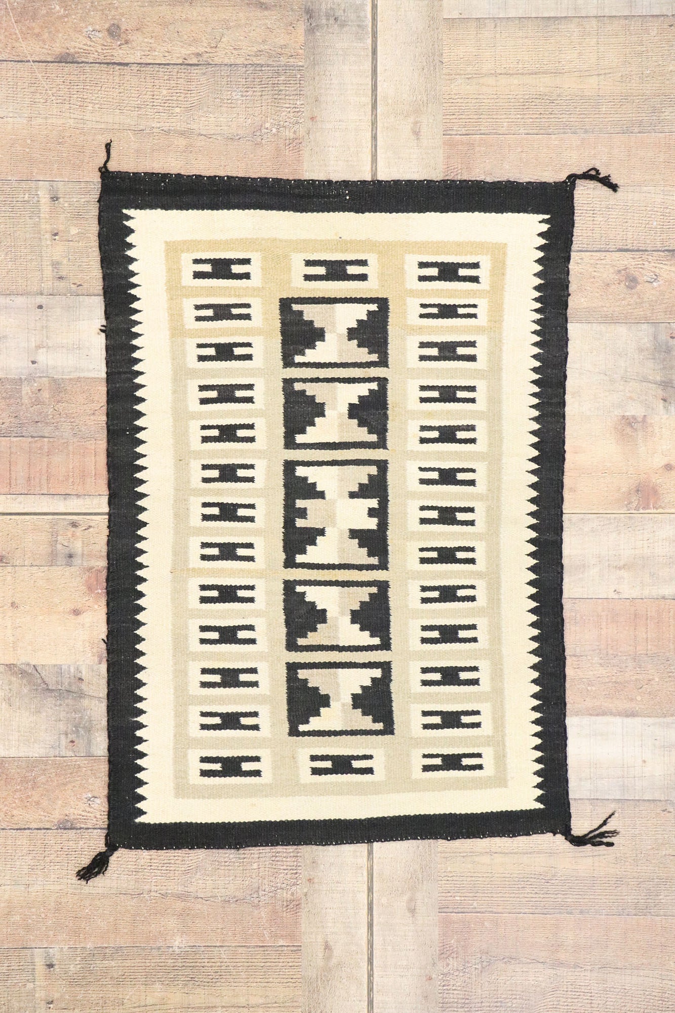 2 x 3 Vintage Eye Dazzler Navajo Rug 77776