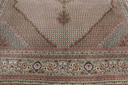 8 x 11 Vintage Persian Mahi Tabriz Rug 77791