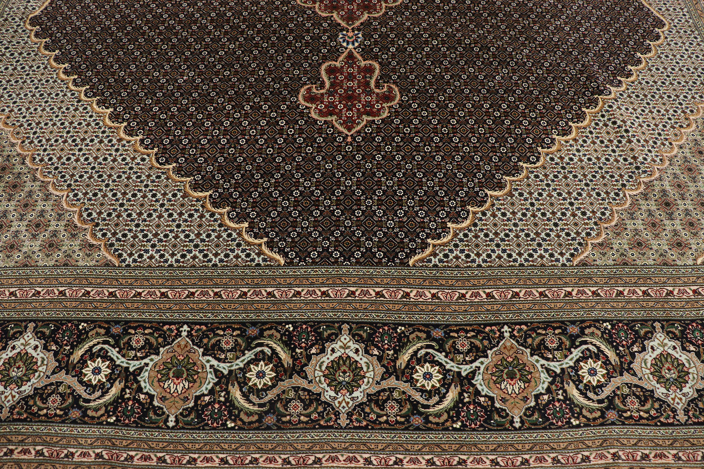 10 x 13 Vintage Persian Mahi Tabriz Rug 77793