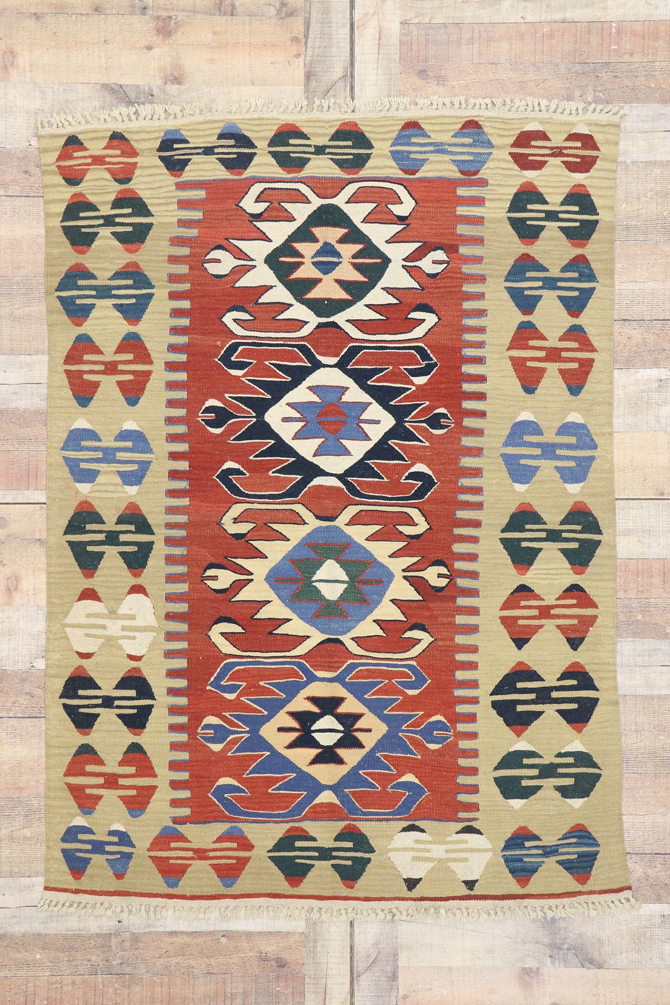 4 x 5 Vintage Persian Shiraz Kilim Rug 77824