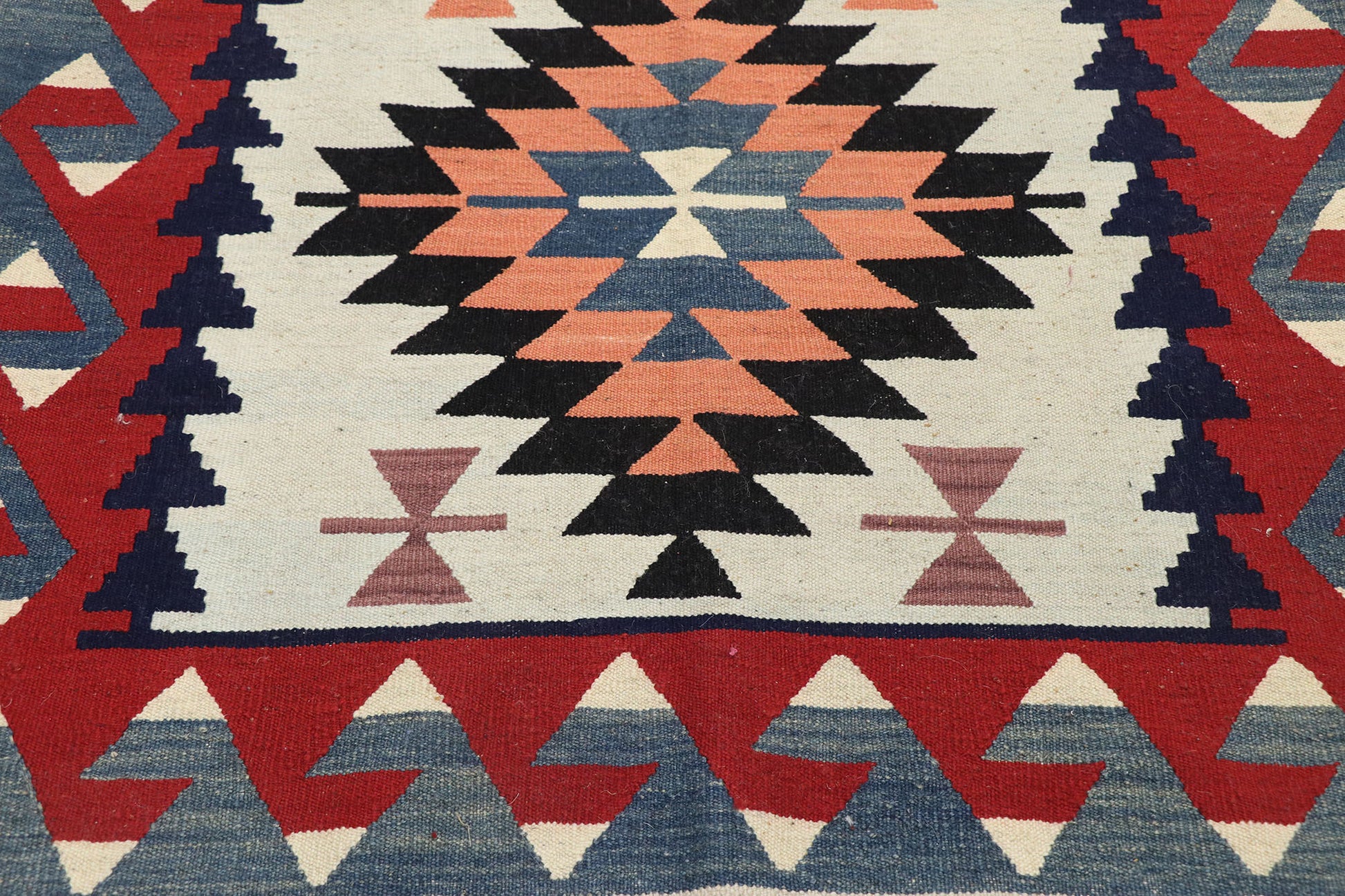 4 x 6 Vintage Persian Shiraz Kilim Rug 77827