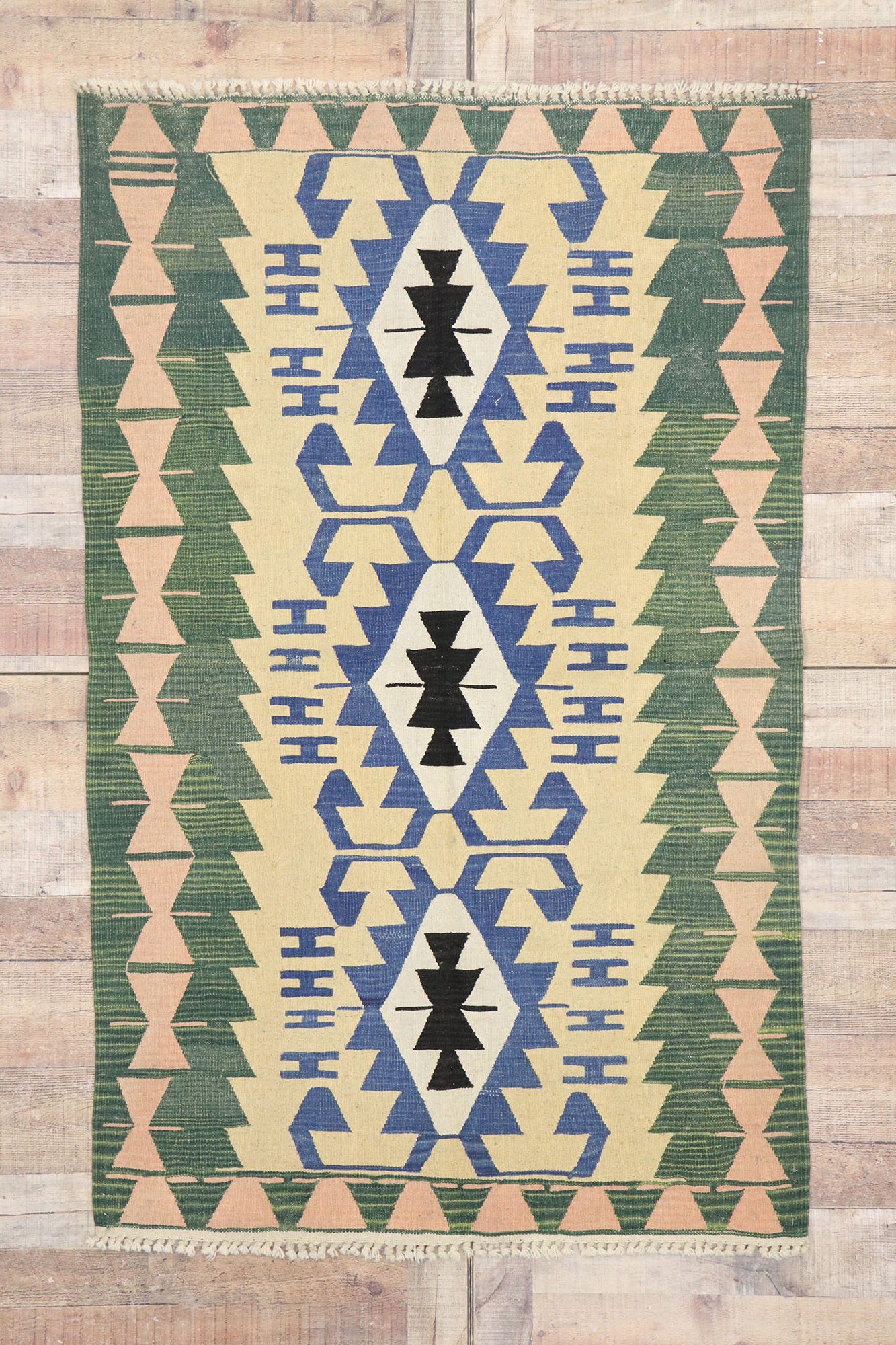 4 x 6 Vintage Persian Shiraz Kilim Rug 77829