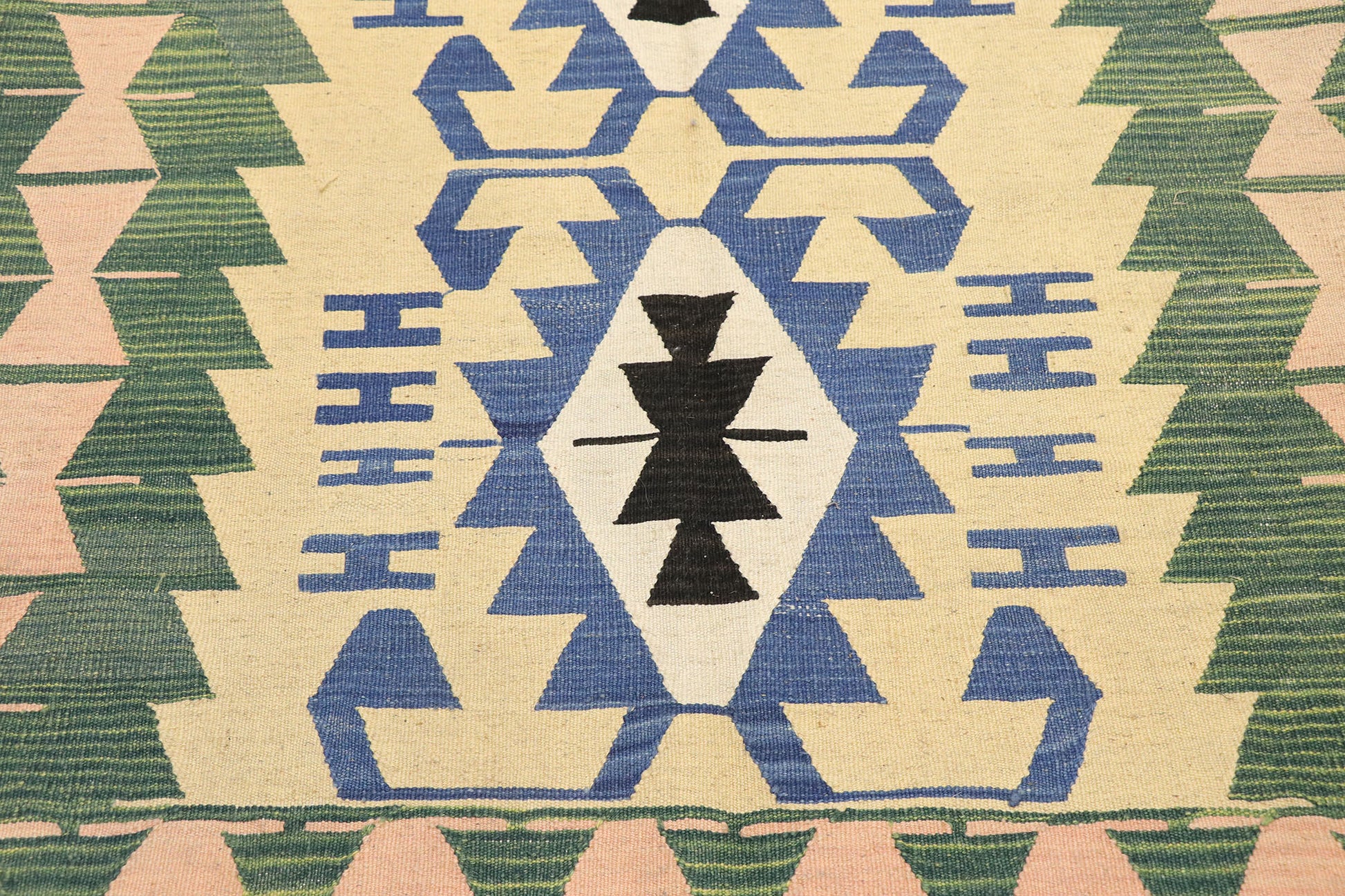 4 x 6 Vintage Persian Shiraz Kilim Rug 77829