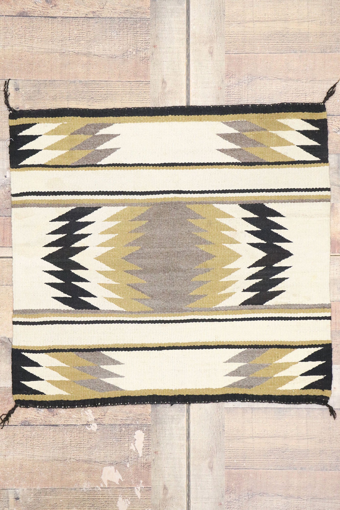 3 x 3 Vintage Eye Dazzler Navajo Rug 77872