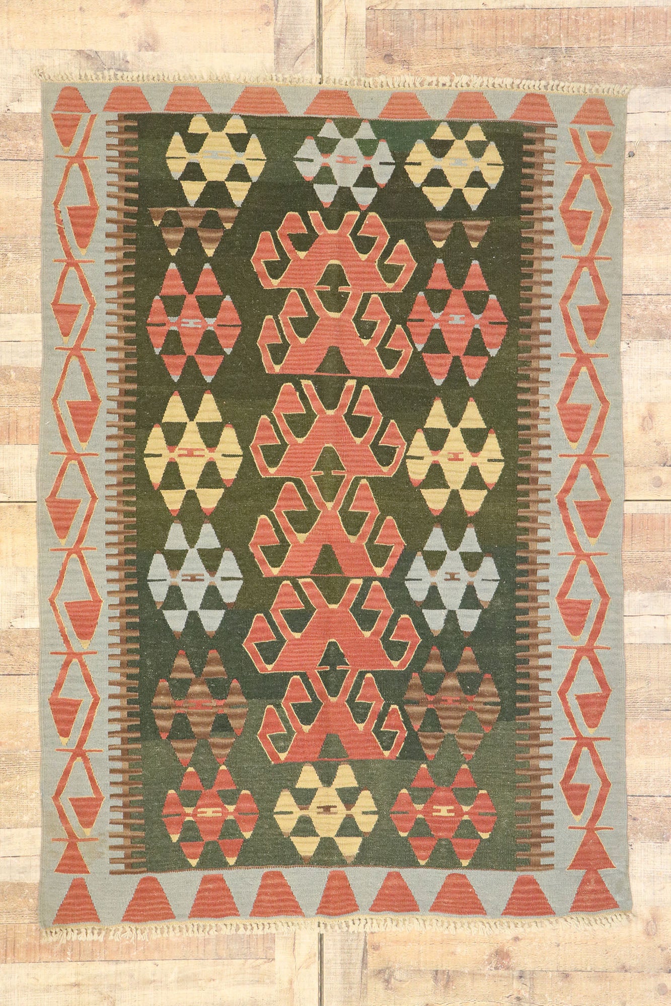 4 x 6 Vintage Persian Shiraz Kilim Rug 77995