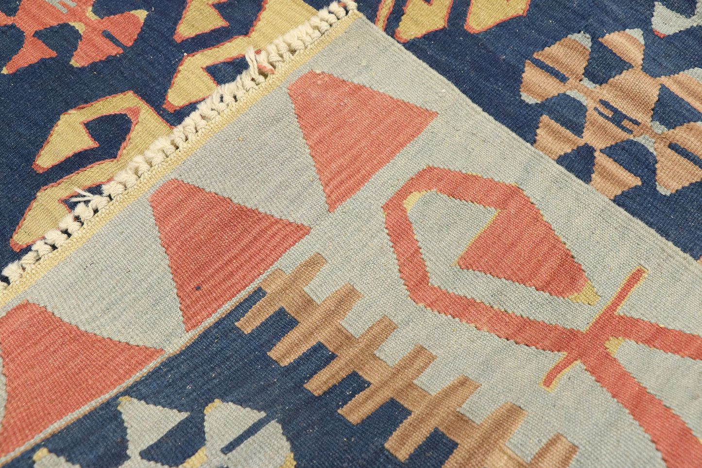 4 x 6 Vintage Persian Shiraz Kilim Rug 77998