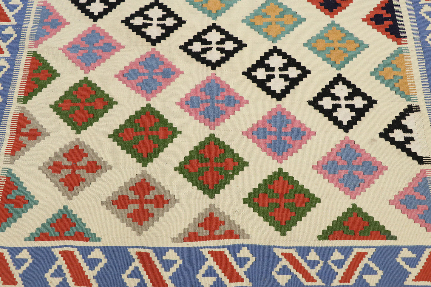 4 x 6 Vintage Persian Shiraz Kilim Rug 78028