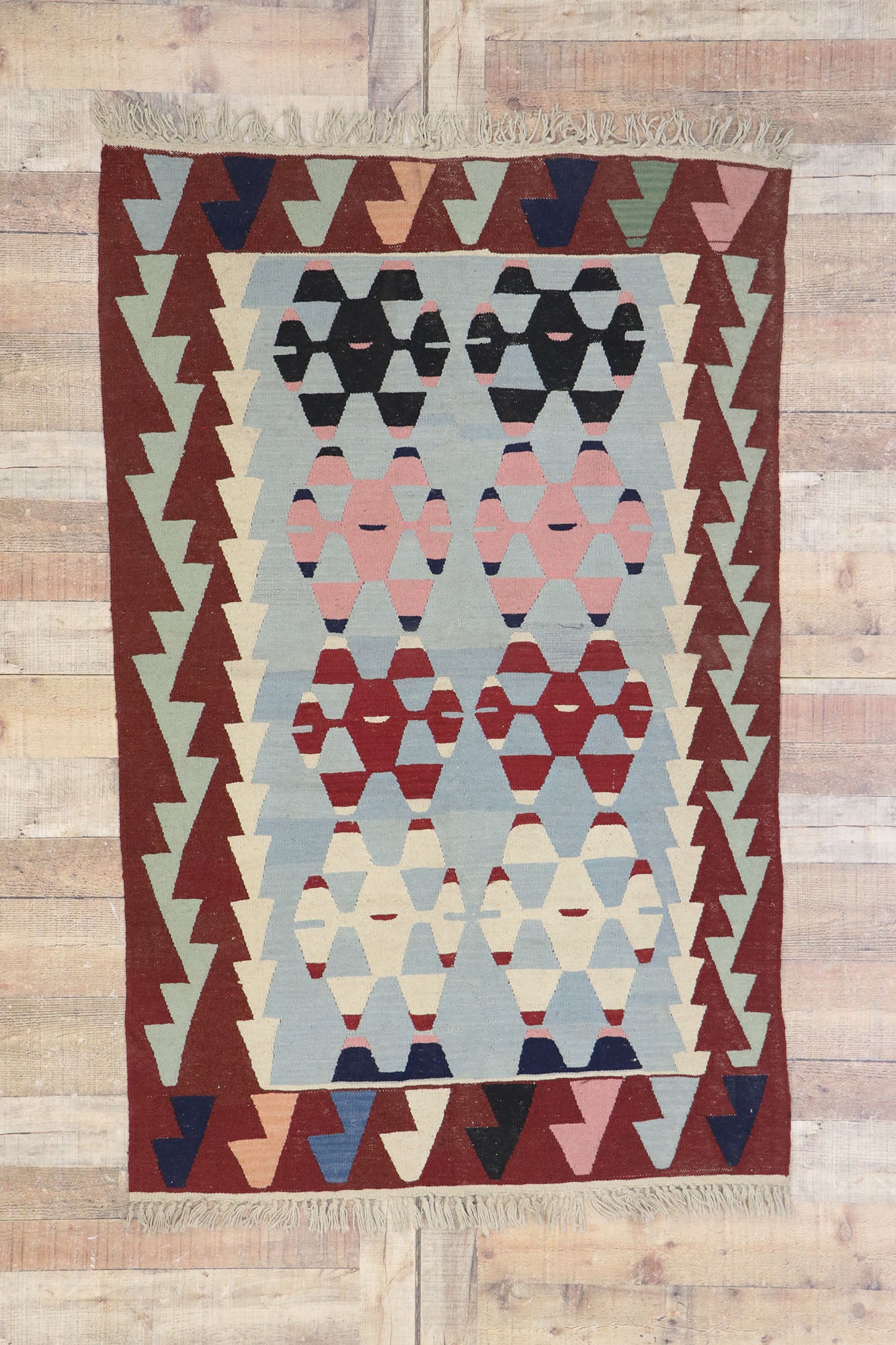 4 x 6 Vintage Persian Shiraz Kilim Rug 78033
