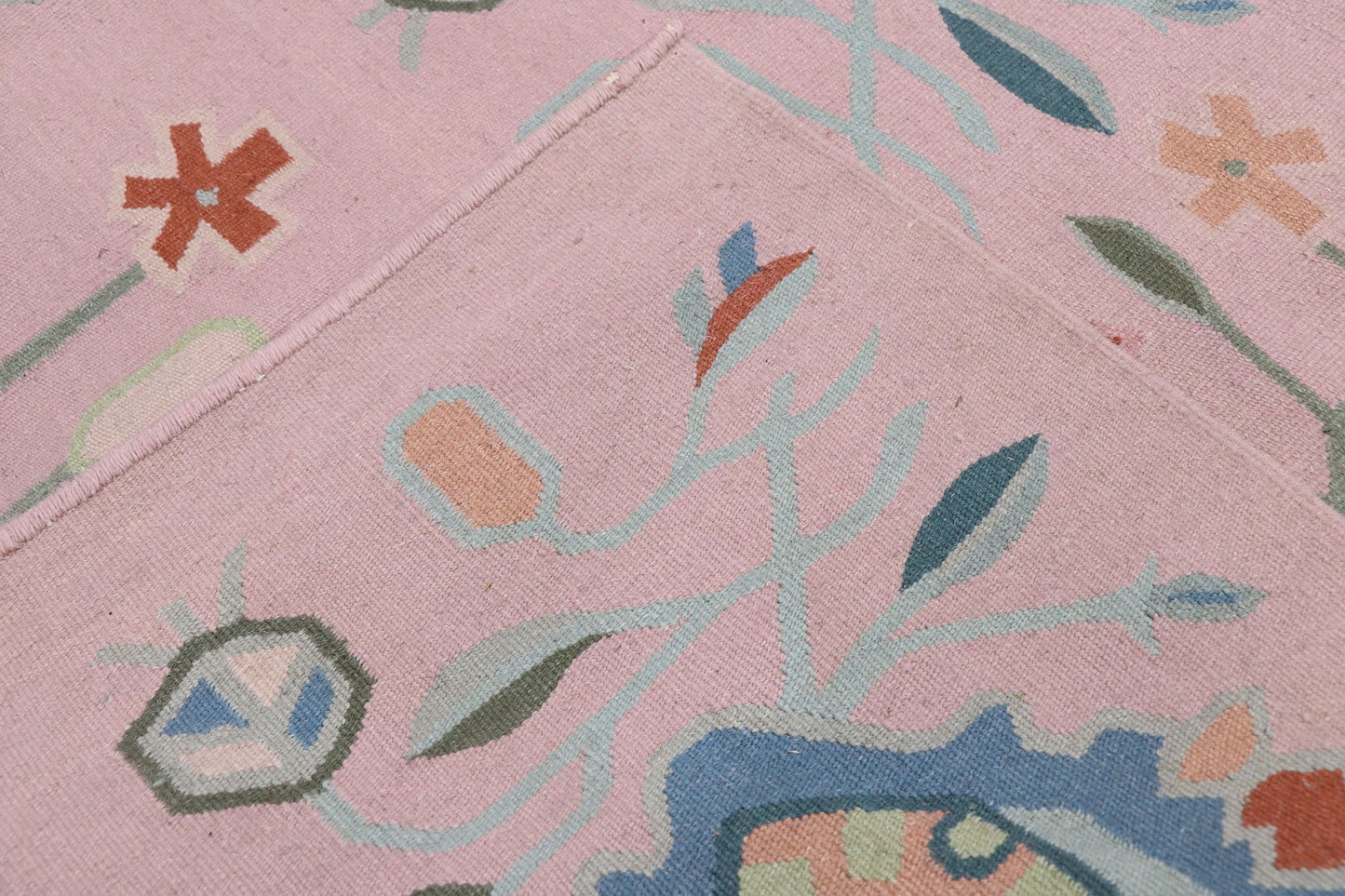 4 x 6 Vintage Romanian Floral Kilim Rug 78034