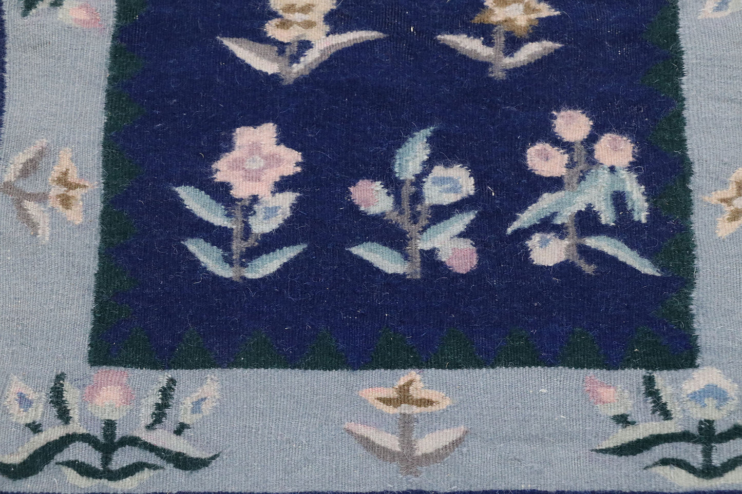 2 x 4 Vintage Chinese Floral Kilim Rug 78071