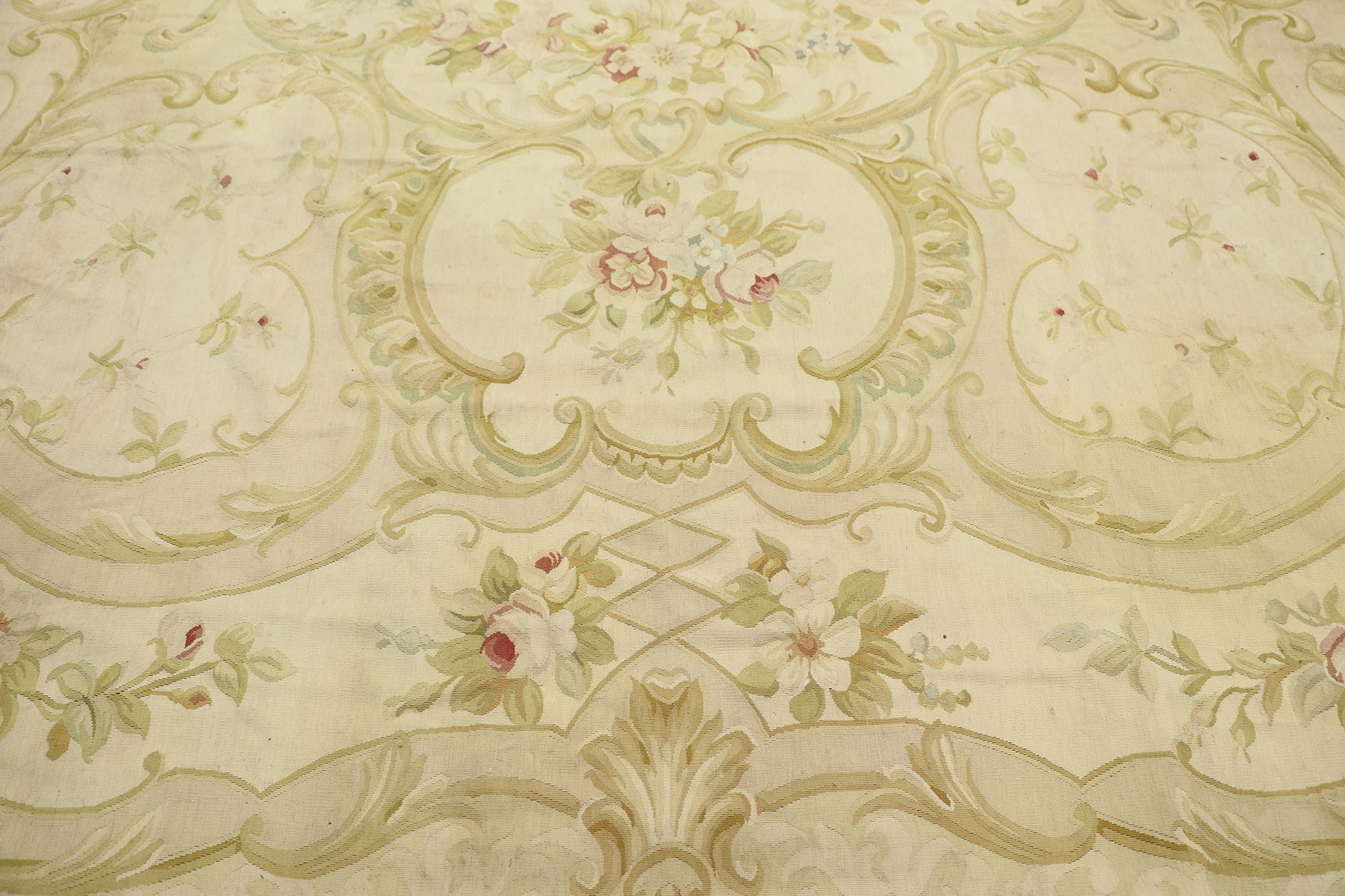 10 x 14 Vintage French Aubusson Rug 78082