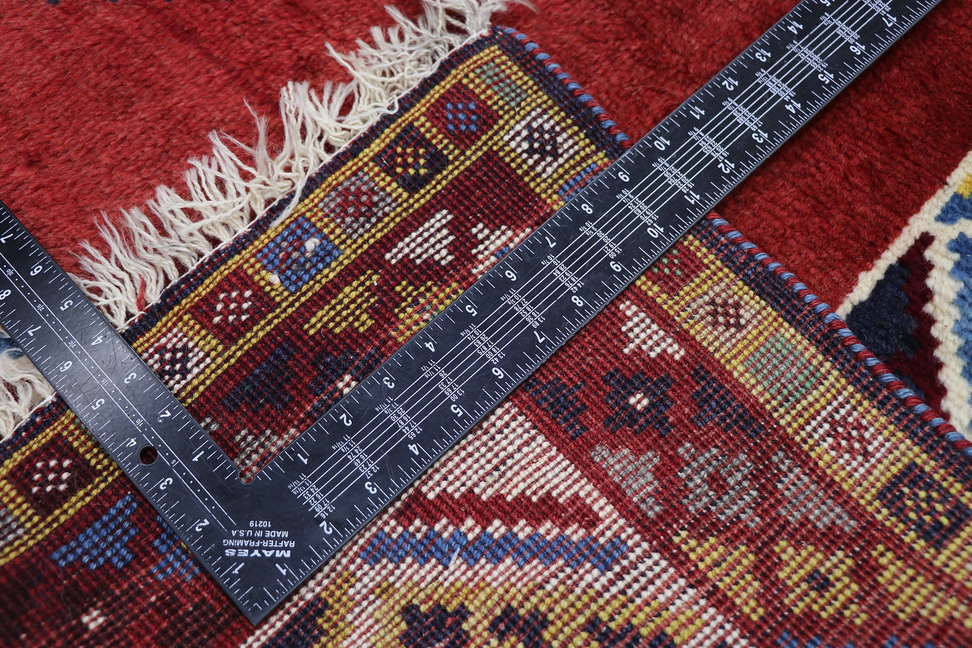 7 x 10 Vintage Persian Shiraz Rug 78083