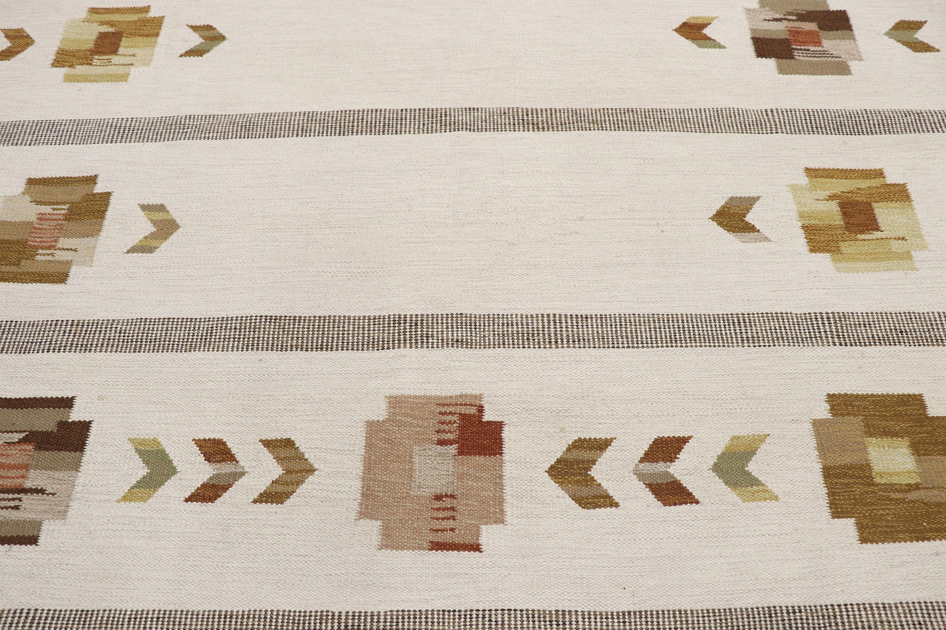 7 x 10 Vintage Neutral Swedish Rollakan Rug 78112