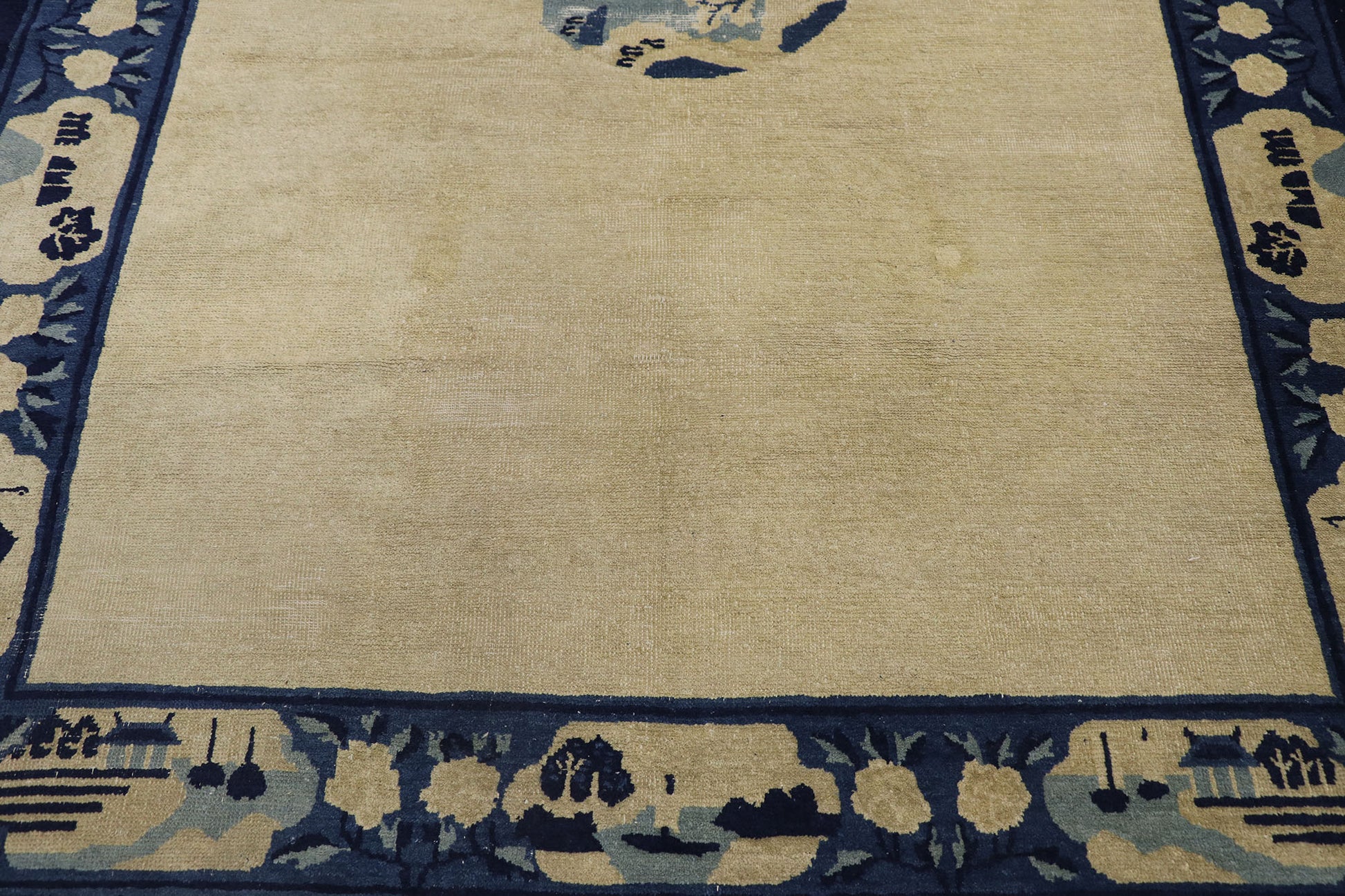 5 x 8 Vintage Chinese Peking Pictorial Rug 78124