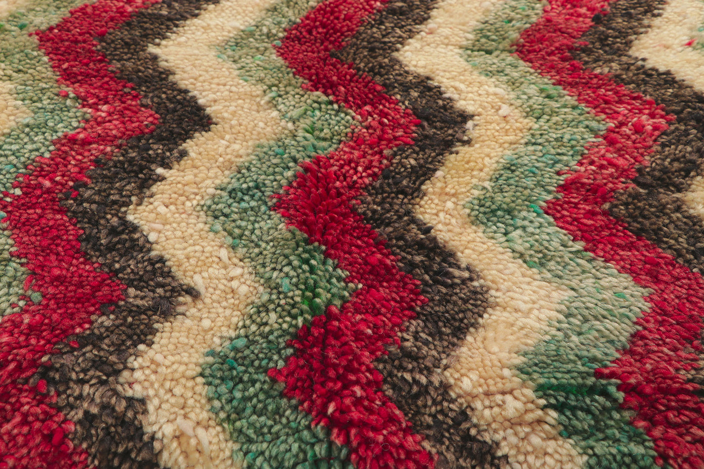 7 x 10 Vintage Moroccan Beni Ourain Rug 78375