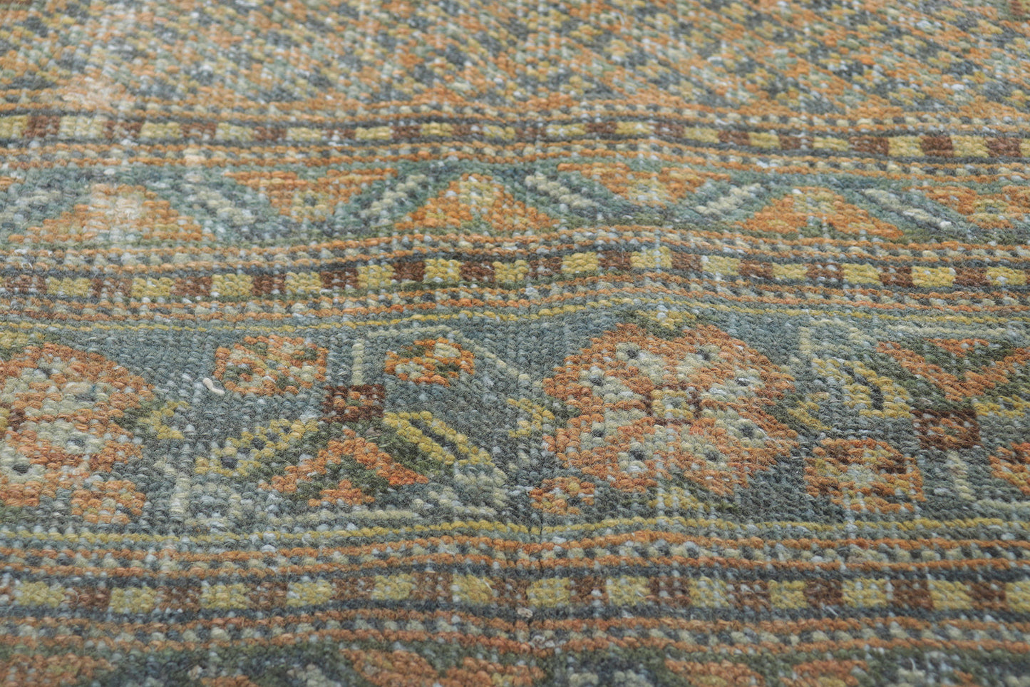 7 x 11 Vintage Persian Ardabil Rug 61188