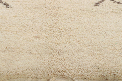 7 x 9 Vintage Moroccan Beni Ourain Rug 78367