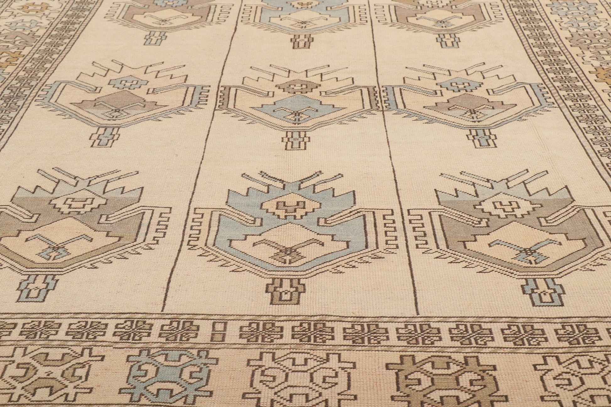 7 x 10 Vintage Turkish Oushak Rug 53684