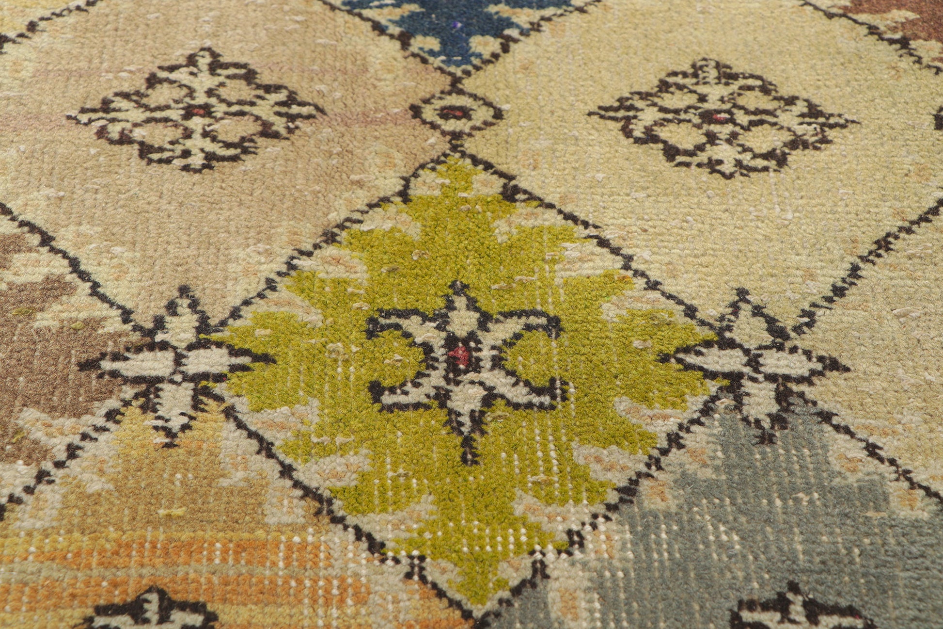 7 x 10 Vintage Turkish Sivas Rug 52138