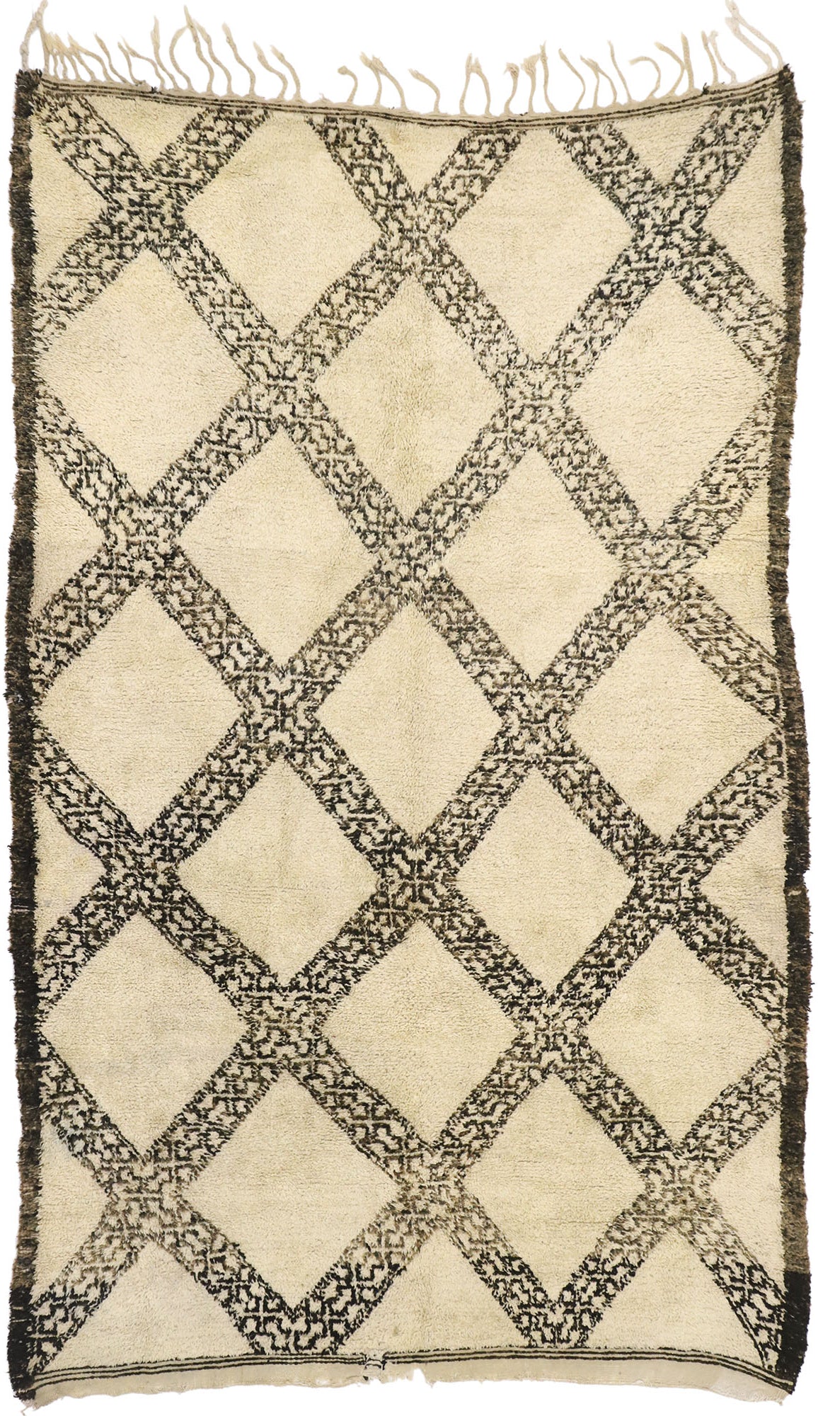 7 x 10 Vintage Moroccan Beni Ourain Rug 20904