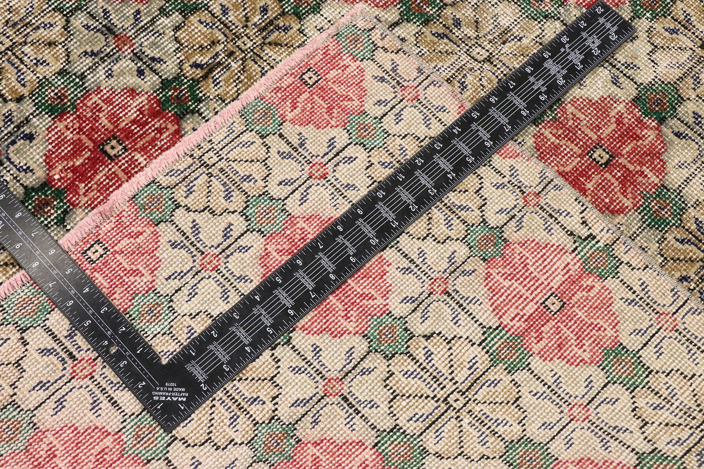7 x 11 Vintage Turkish Sivas Rug 53365