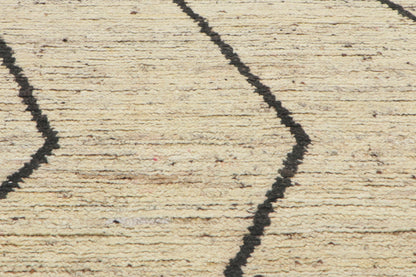 7 x 9 Earth-Tone Moroccan Rug 80820