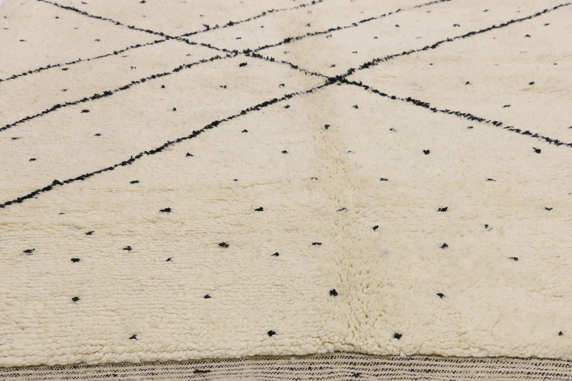 7 x 9 Neutral Moroccan Rug 20788