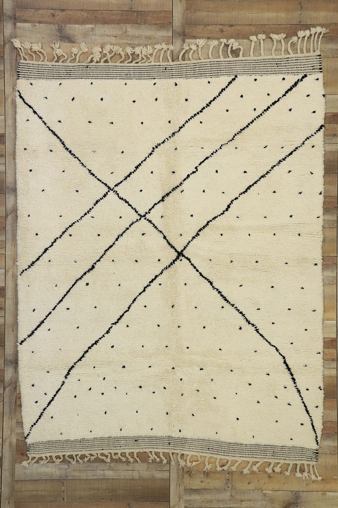 7 x 9 Neutral Moroccan Rug 20788
