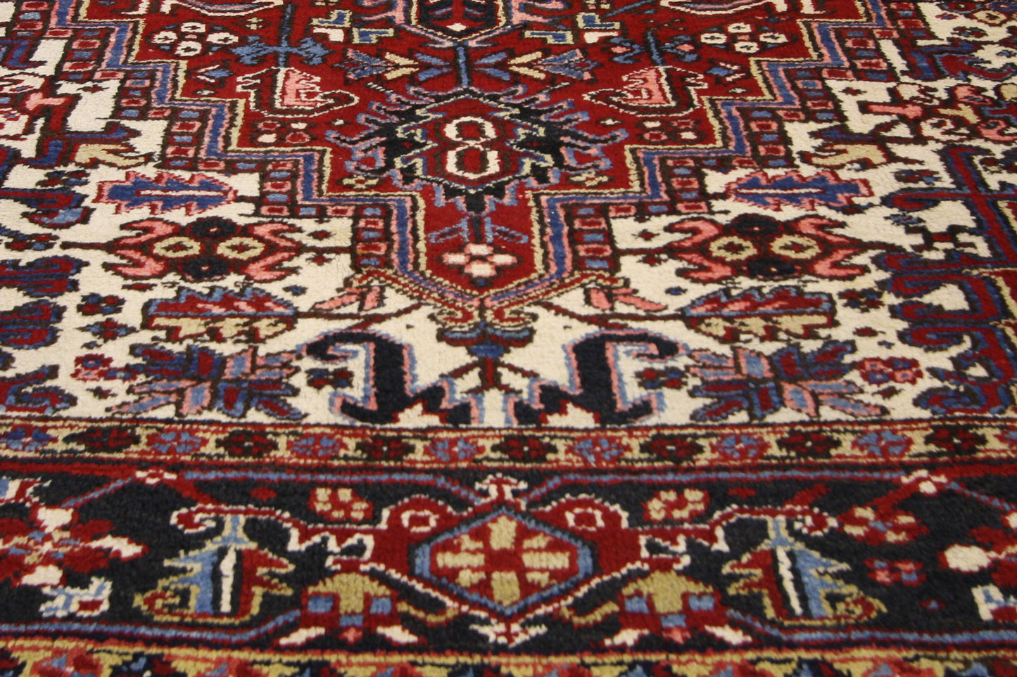 7 x 9 Vintage Persian Heriz Rug 71255