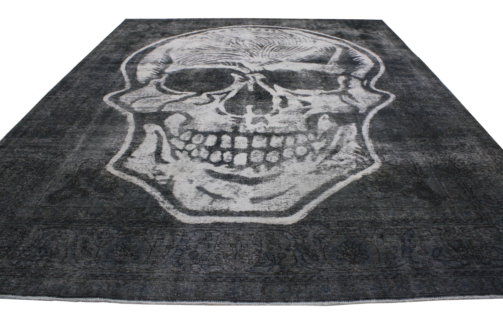 10 x 13 Vintage Overdyed Skull Rug 80275
