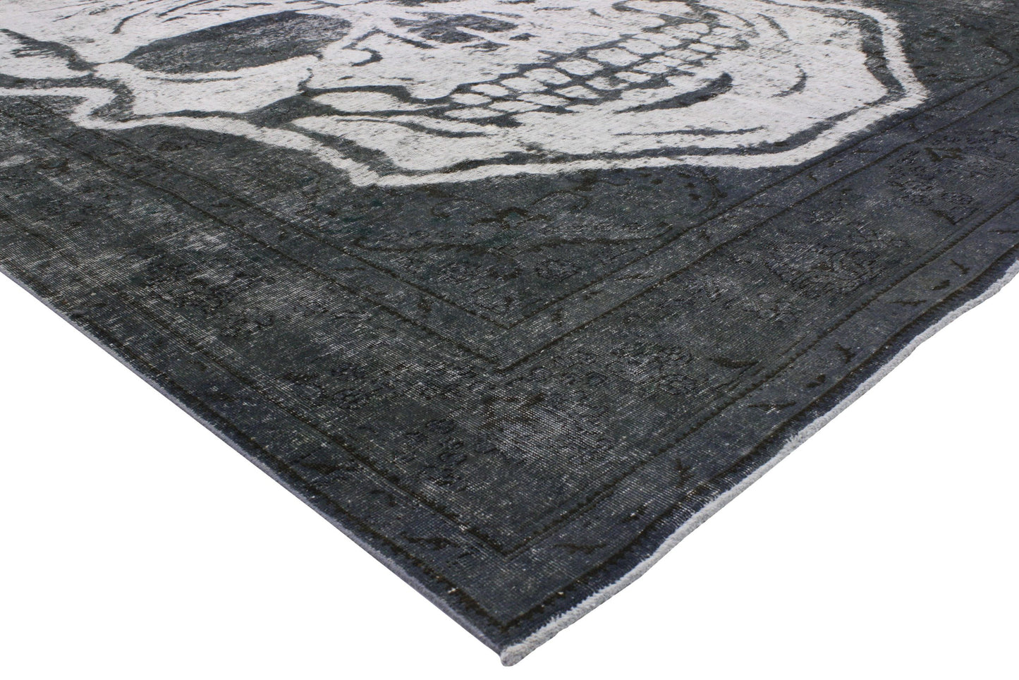 8 x 11 Vintage Overdyed Skull Rug 80277