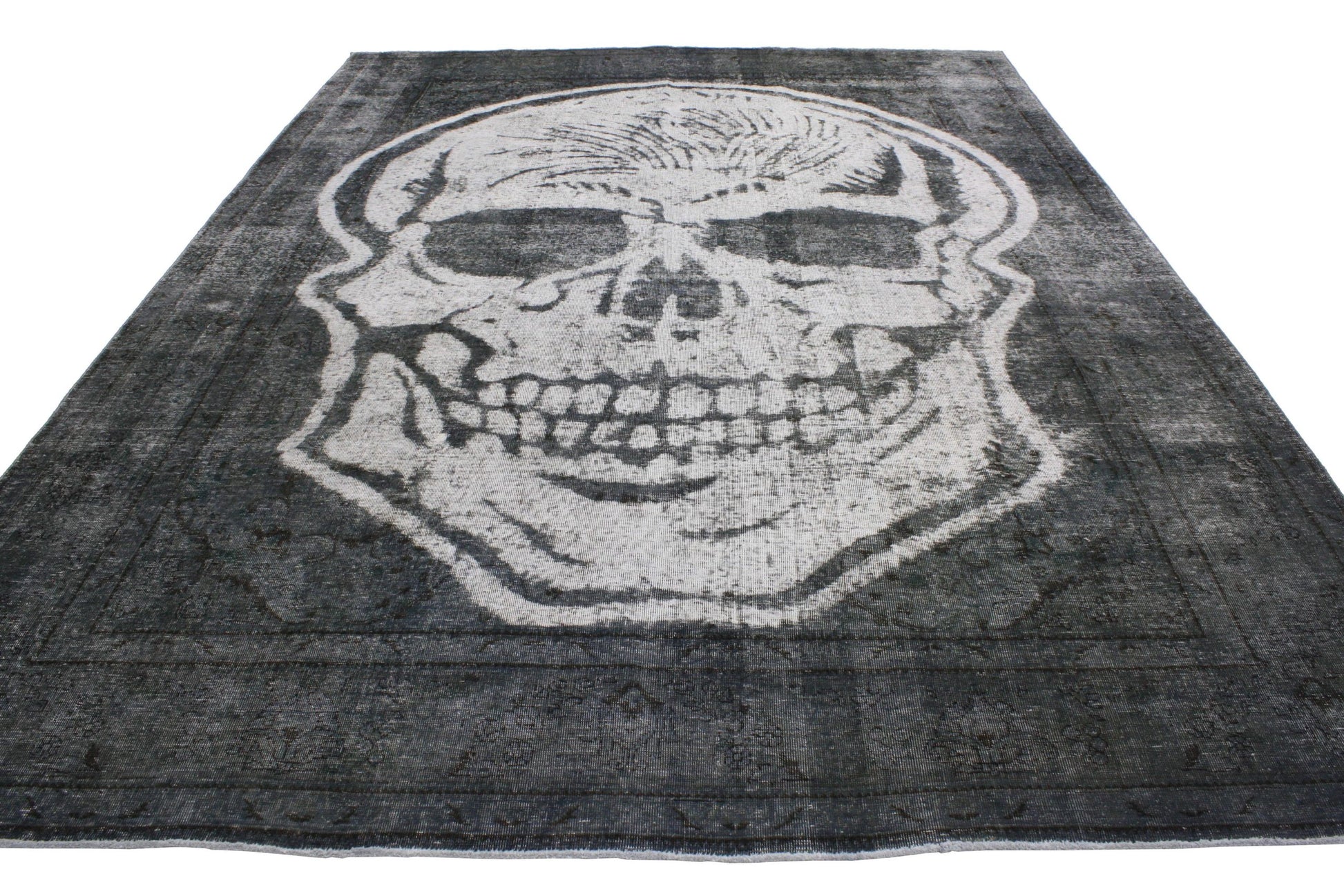 8 x 11 Vintage Overdyed Skull Rug 80277
