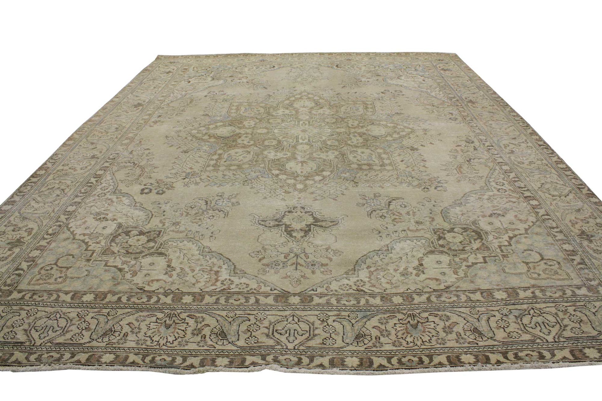 10 x 13 Vintage Persian Tabriz Rug 80305