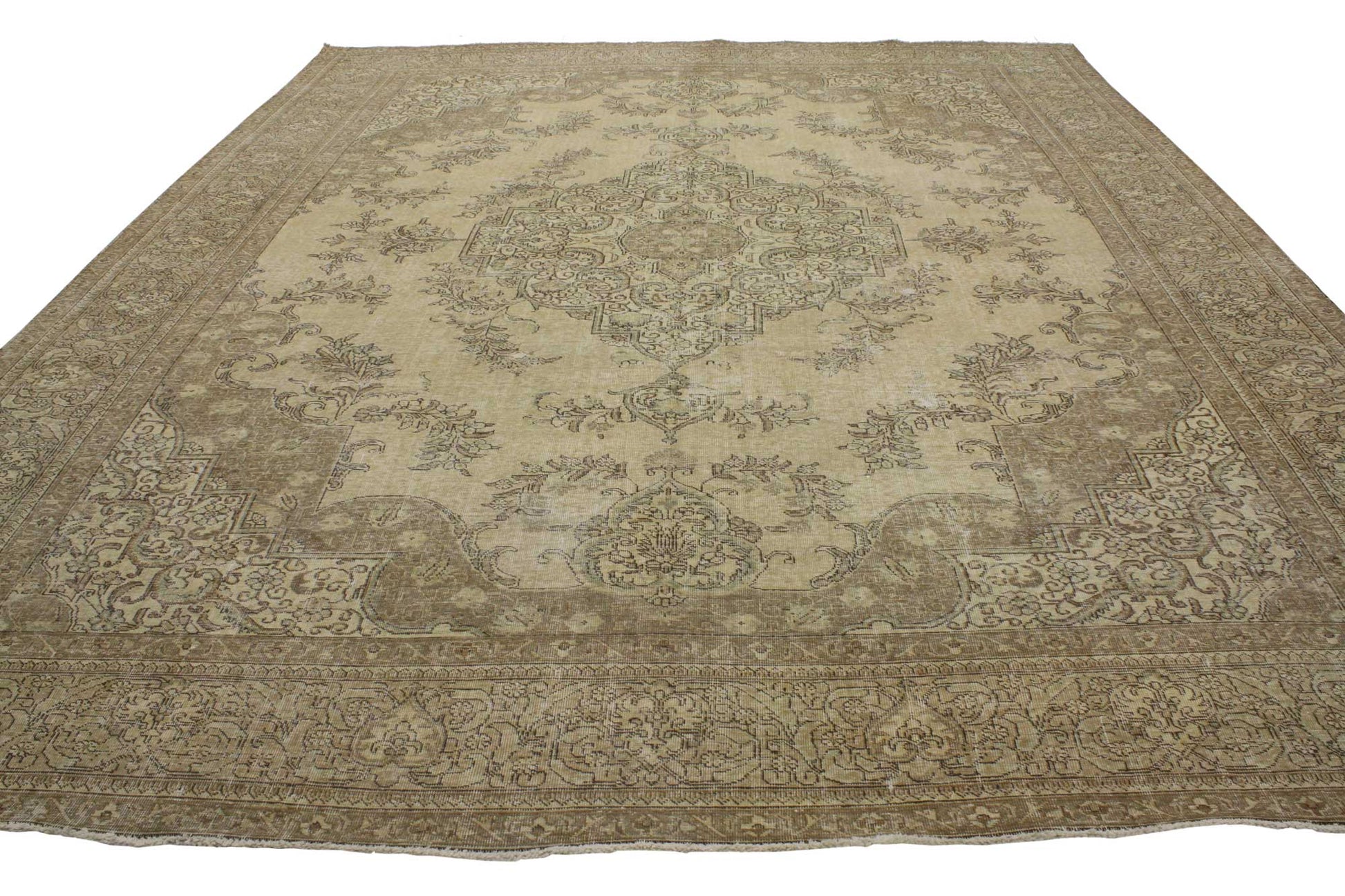 10 x 13 Vintage Persian Tabriz Rug 80313