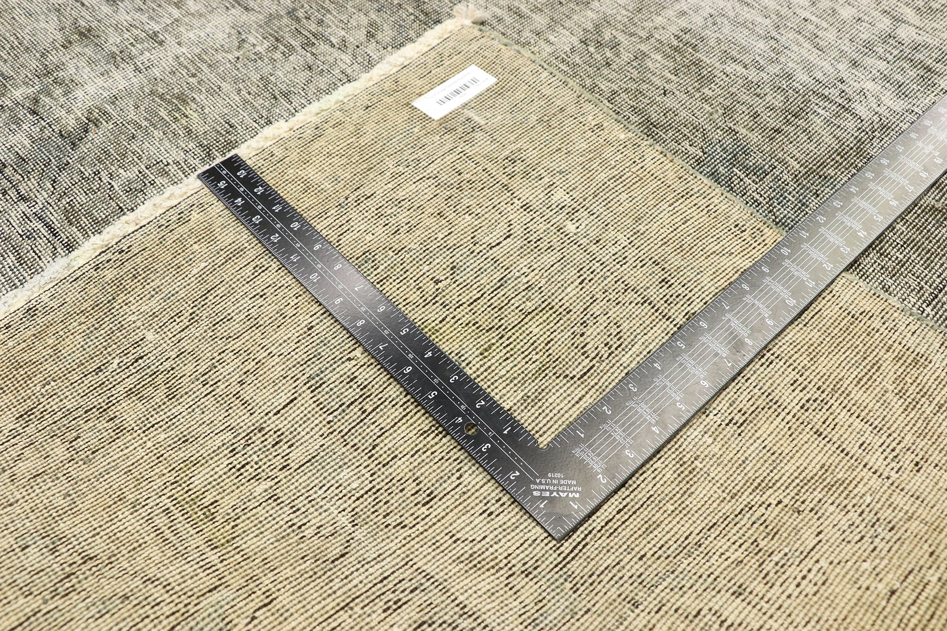 11 x 15 Distressed Persian Rug 80320