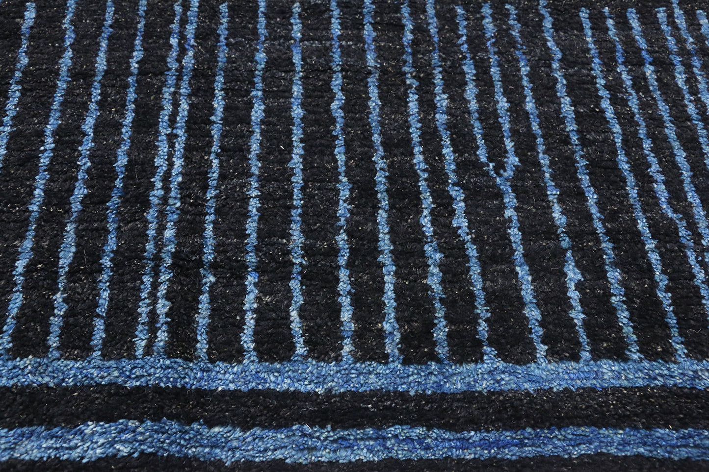 10 x 13 Contemporary Moroccan Rug 80485