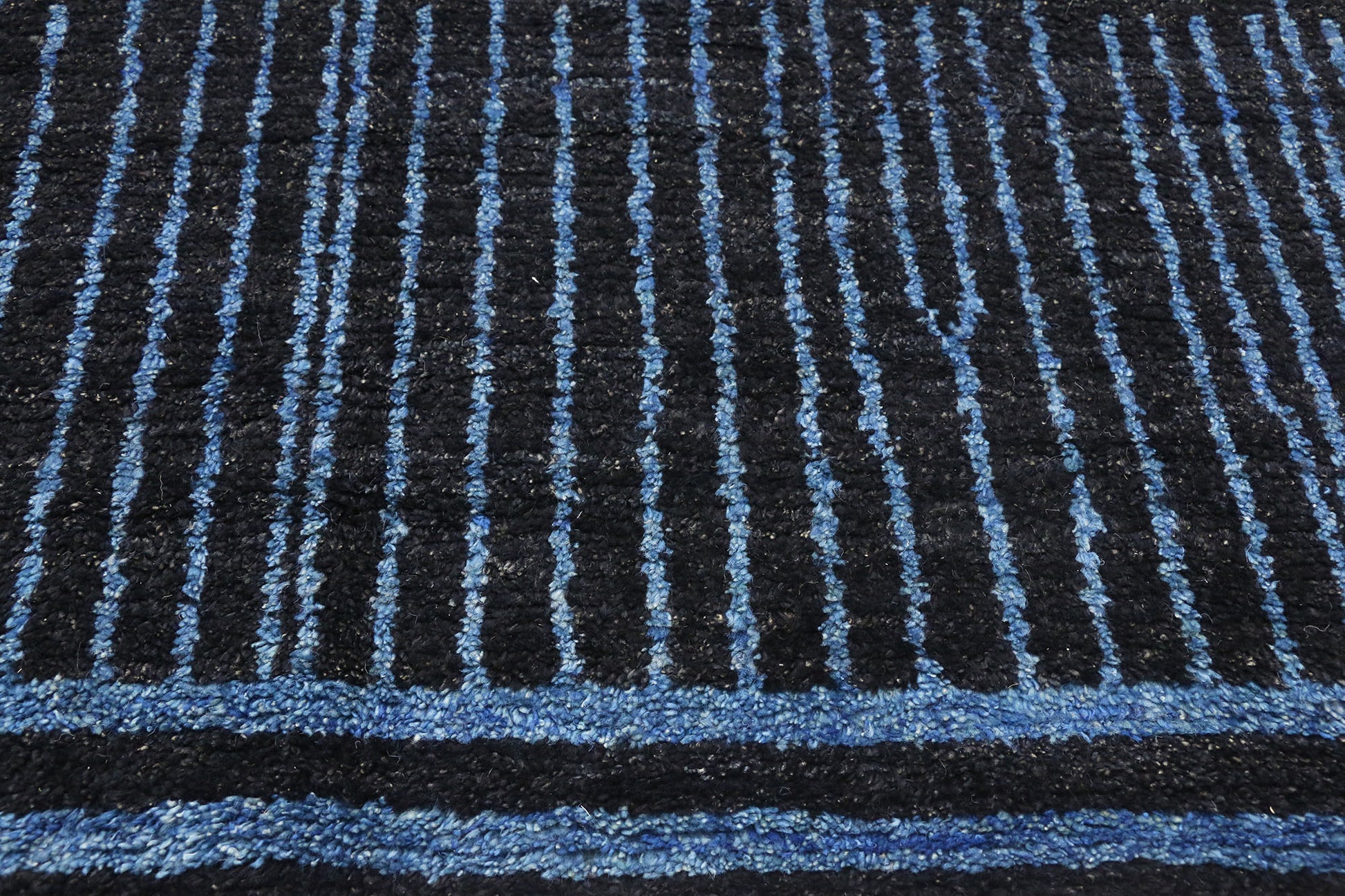 10 x 13 Contemporary Moroccan Rug 80485