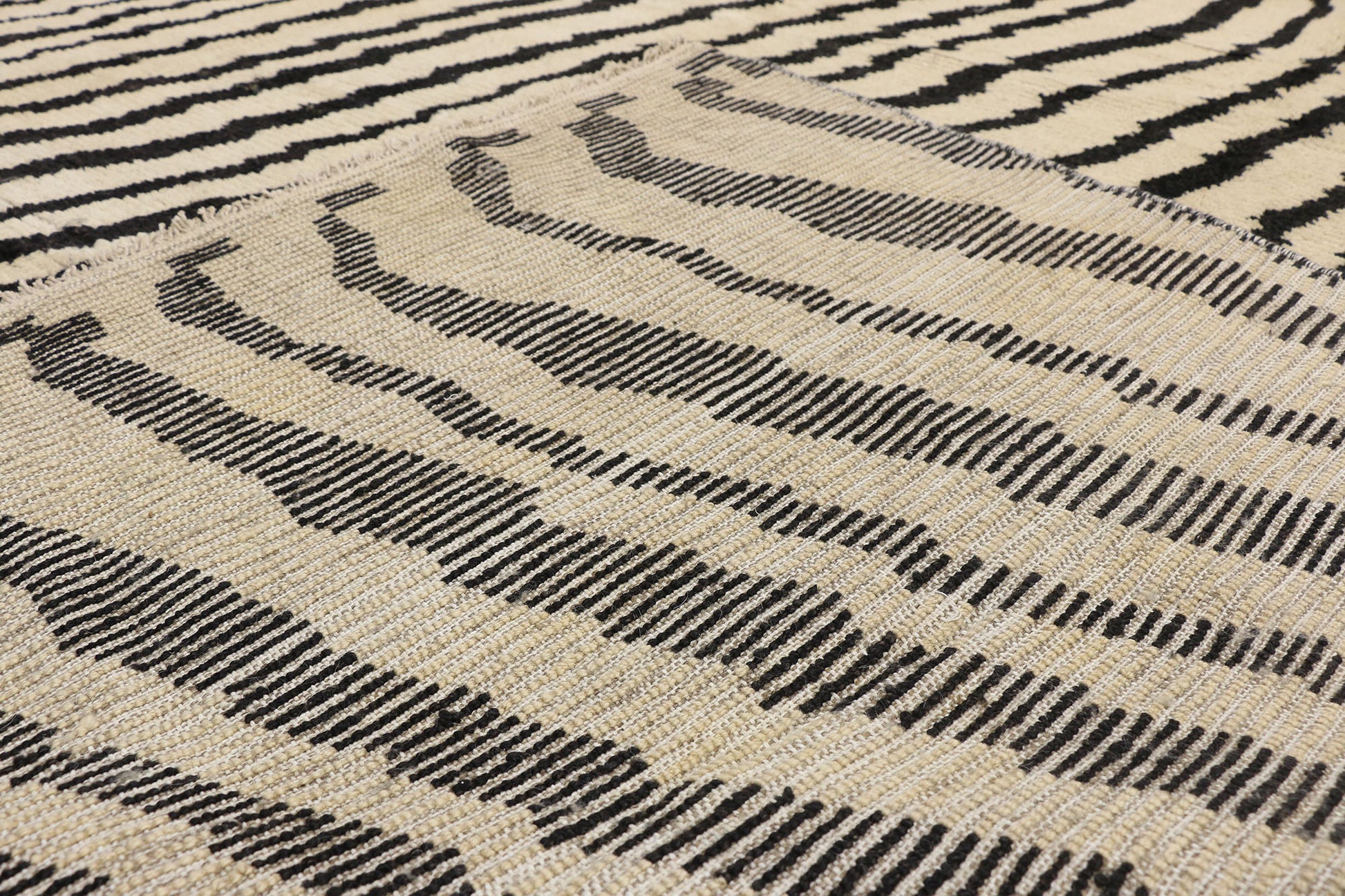 10 x 14 Moroccan Rug 80519