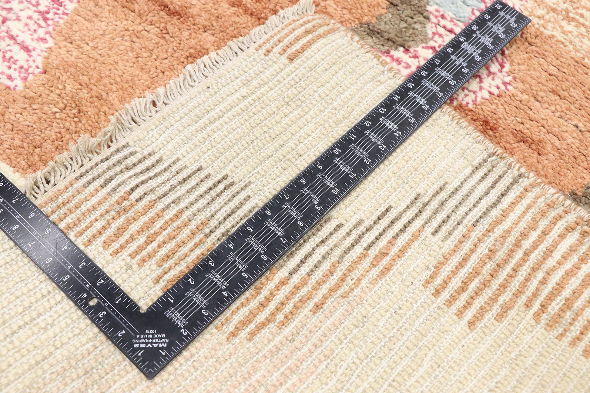 10 x 14 Colorful Pink Moroccan Rug 80664