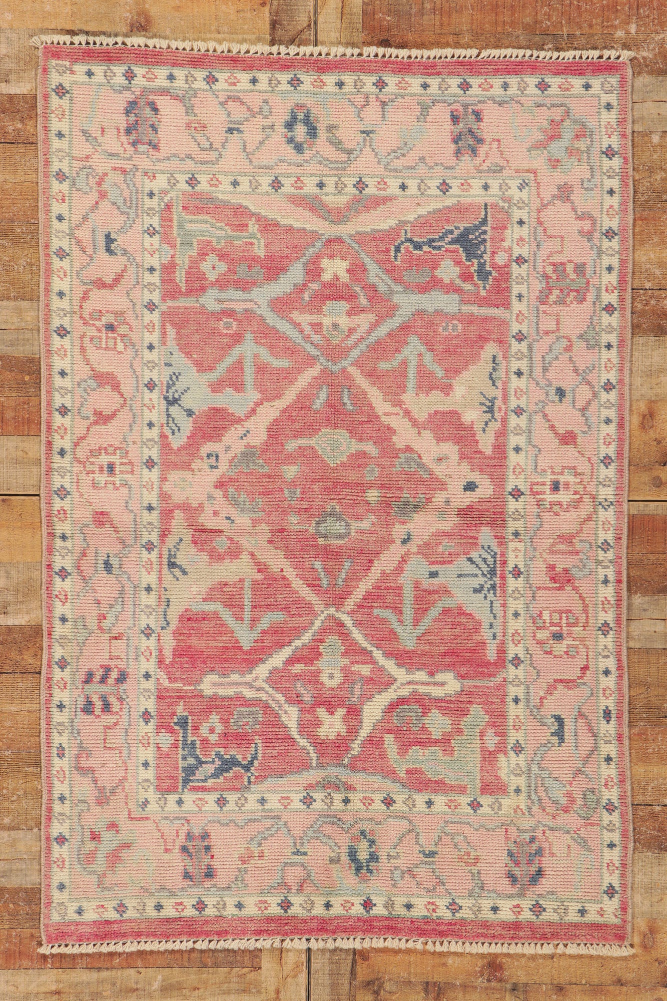 4 x 6 Colorful Pink Oushak Rug 80686