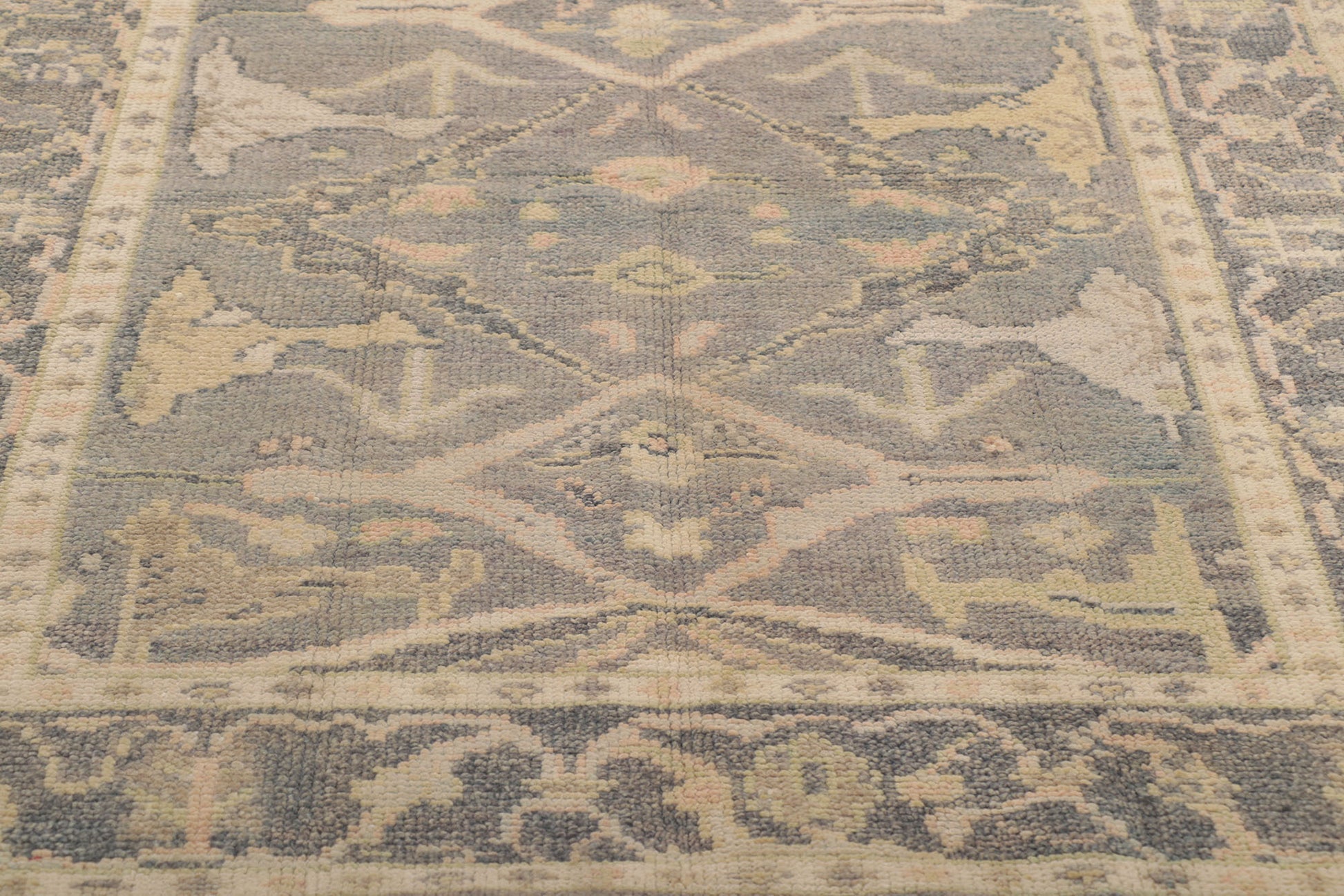 4 x 6 Vintage-Inspired Oushak Rug 80687