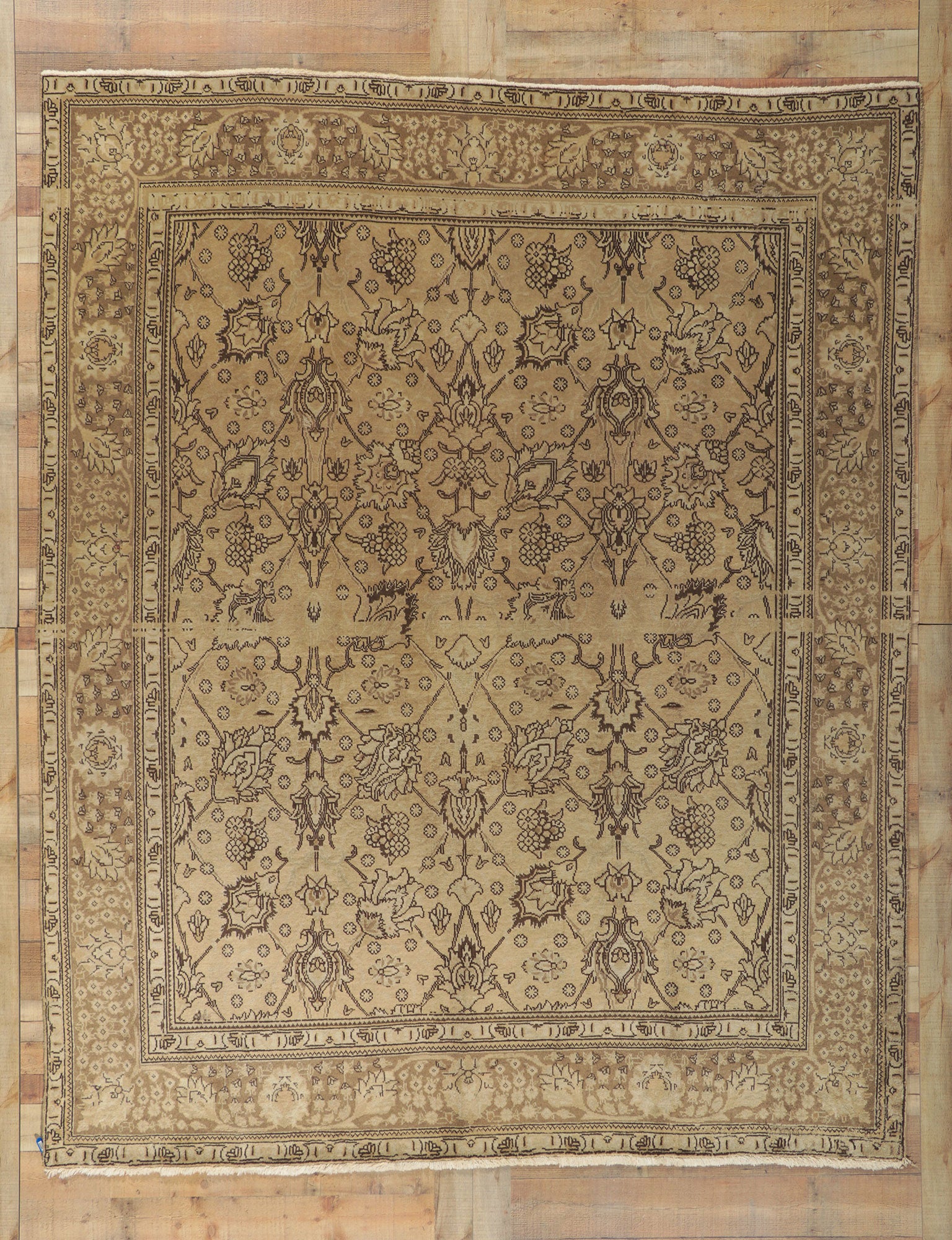 8 x 10 Vintage Persian Tabriz Rug 75529